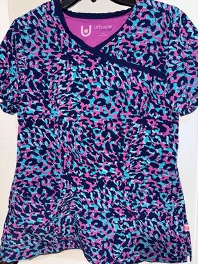 Urbane leopard Navy Purple Teal Printed Short Sleeve Scrub Top MED